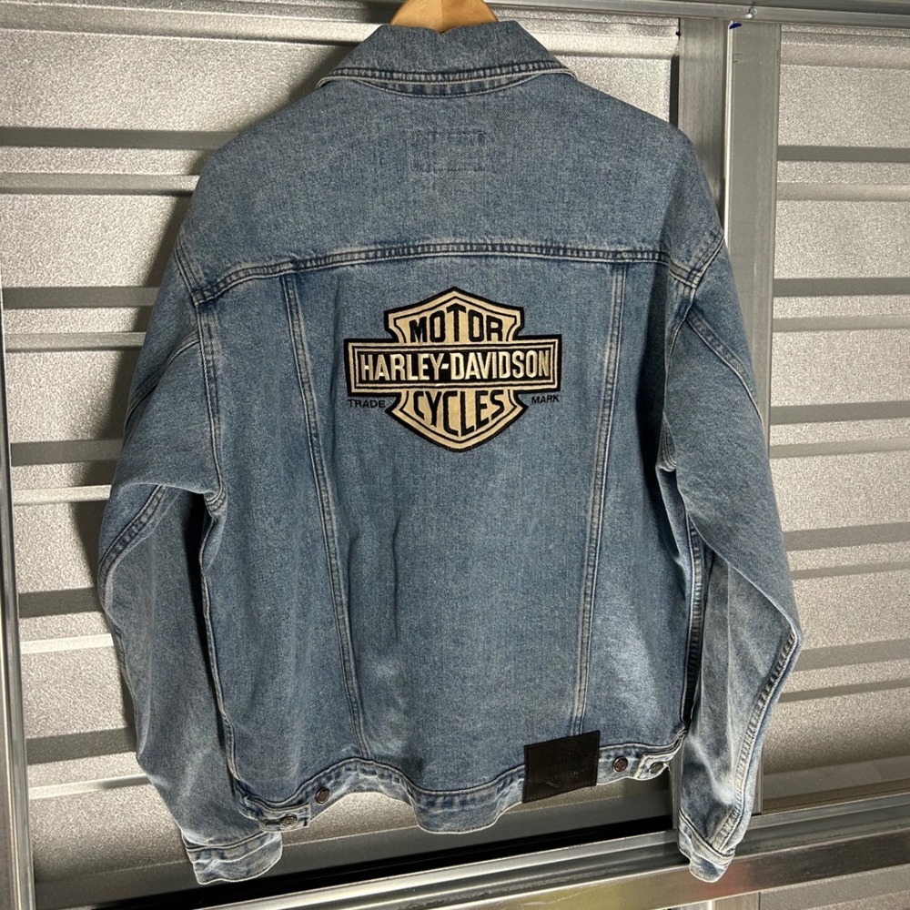 Harley-Davidson Mens Denim Trucker Jacket Light Wash Back Patch Size M Canada